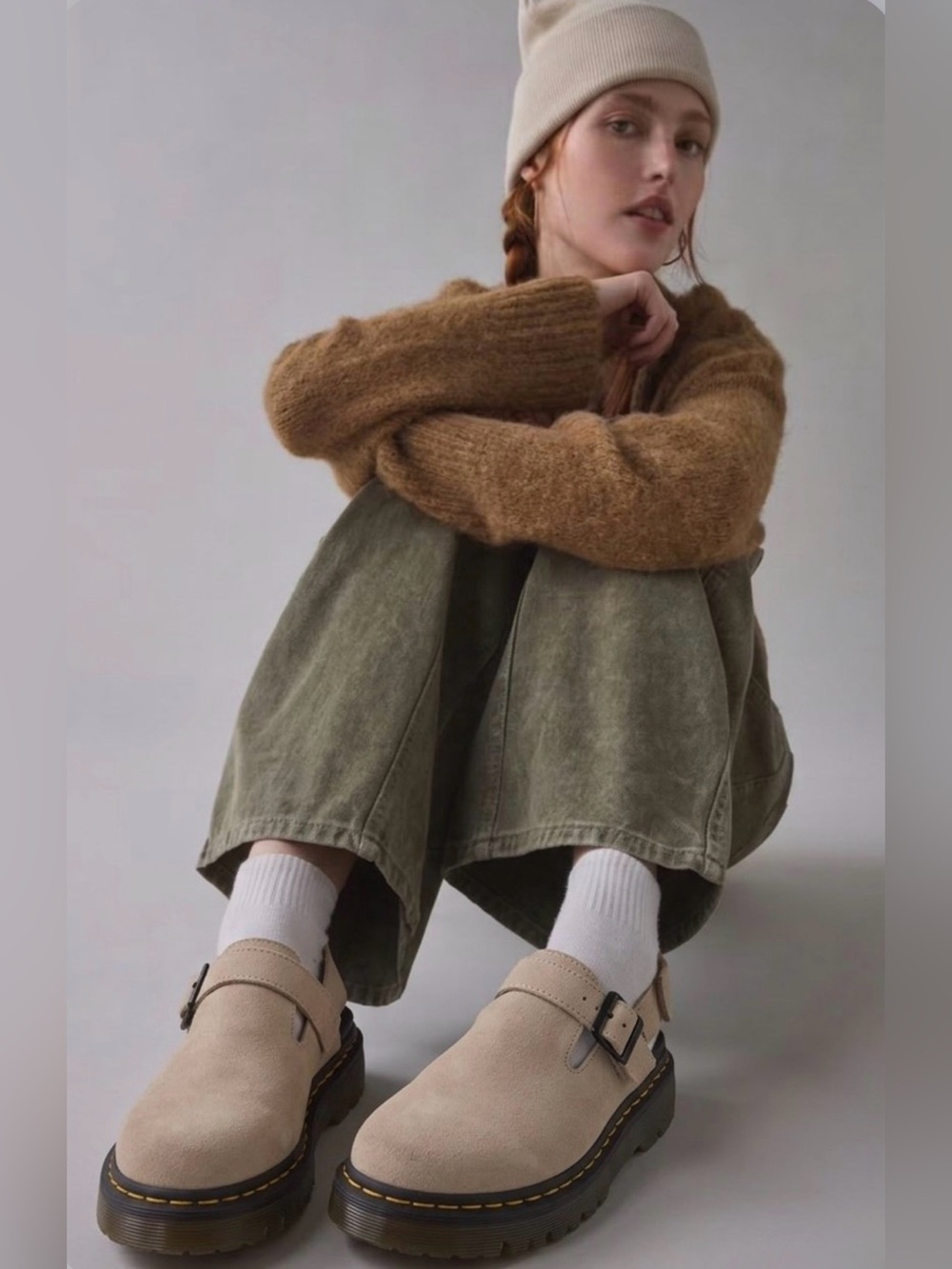 New in Box Dr. Martens Warm Sand Suede Carlson Platform Sandals